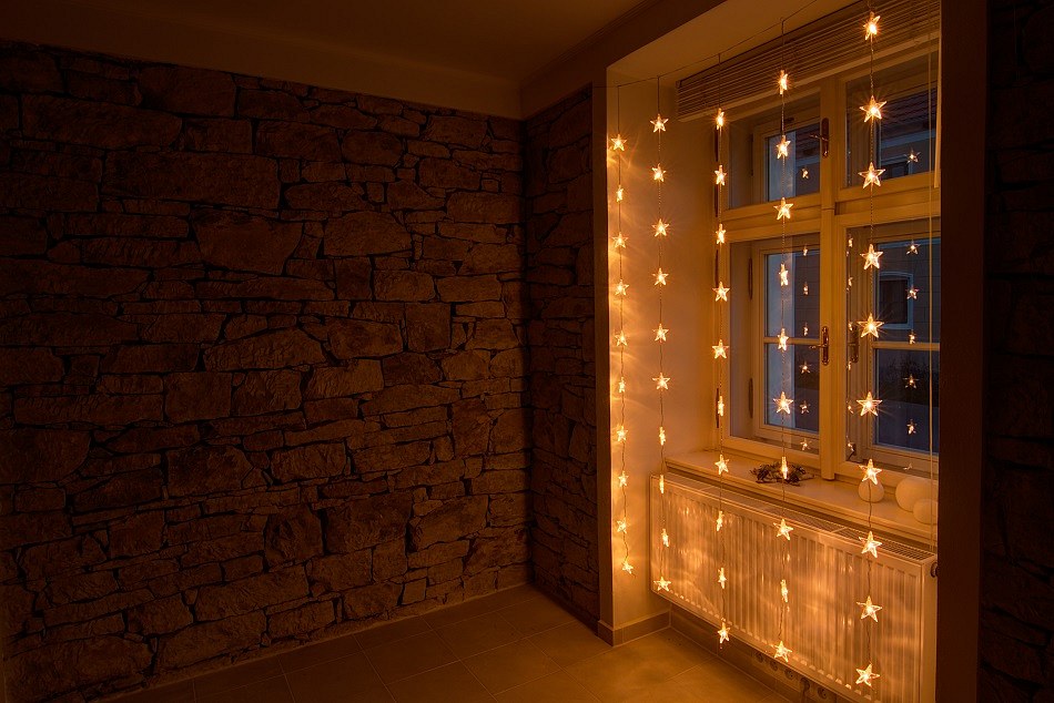 Vianočné osvetlenie do okna 1 x 2 m, prepojovateľné, hviezdy